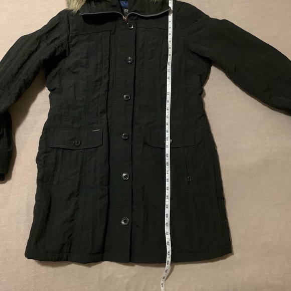 Esprit Luxury Outerwear Collection - Picture 9 of 15